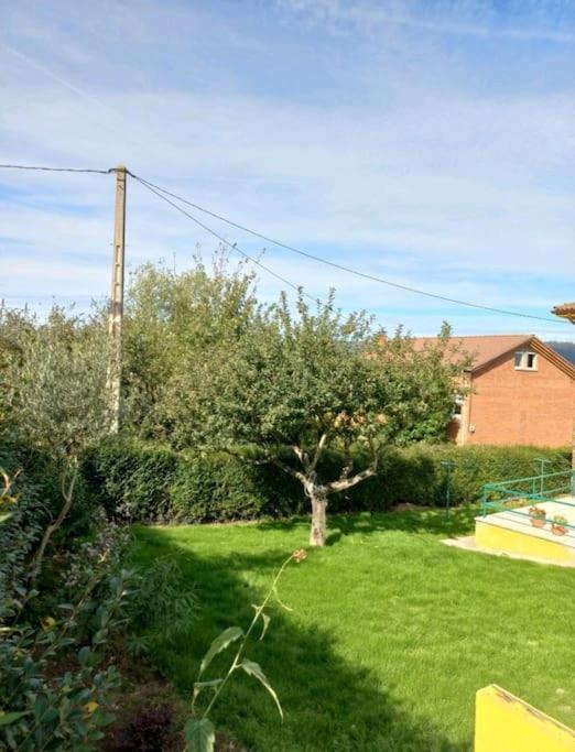 Casa Con Finca En Oviedo El Casero المظهر الخارجي الصورة